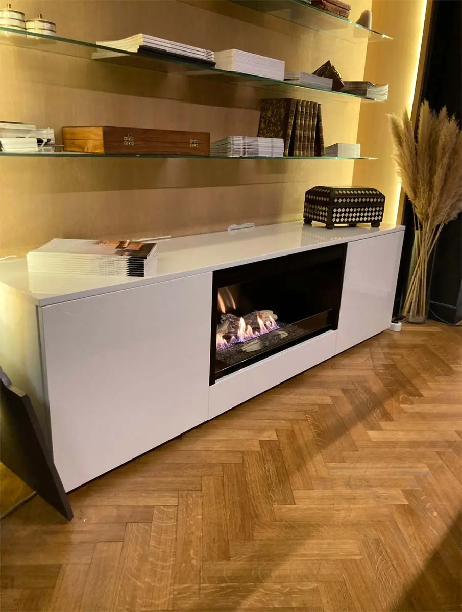 Cheminée bio-éthanol Pure Flame TV Box - Meuble TV design avec technologie BEV - Blanc laqué - 5000 Watts - Télécommande - Autonomie 12h – Image 6